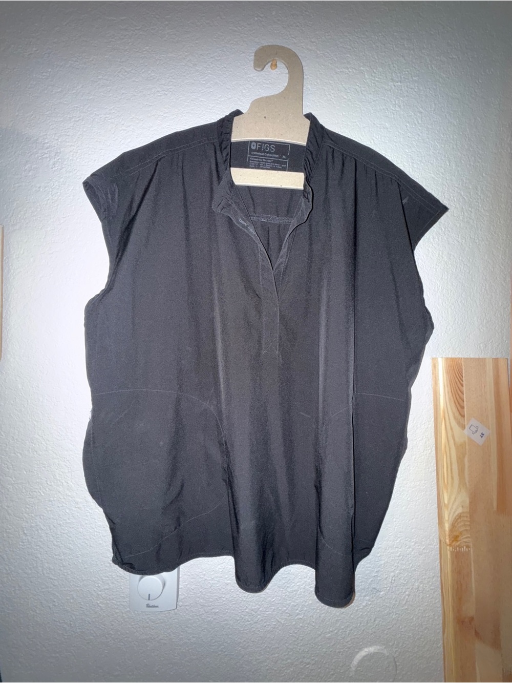 FIGS Top